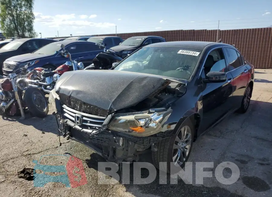 1HGCR2F83FA177898 Photo# 1
