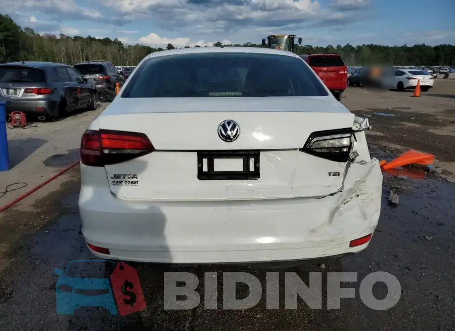 3VW2B7AJ2HM215372 Photo# 6