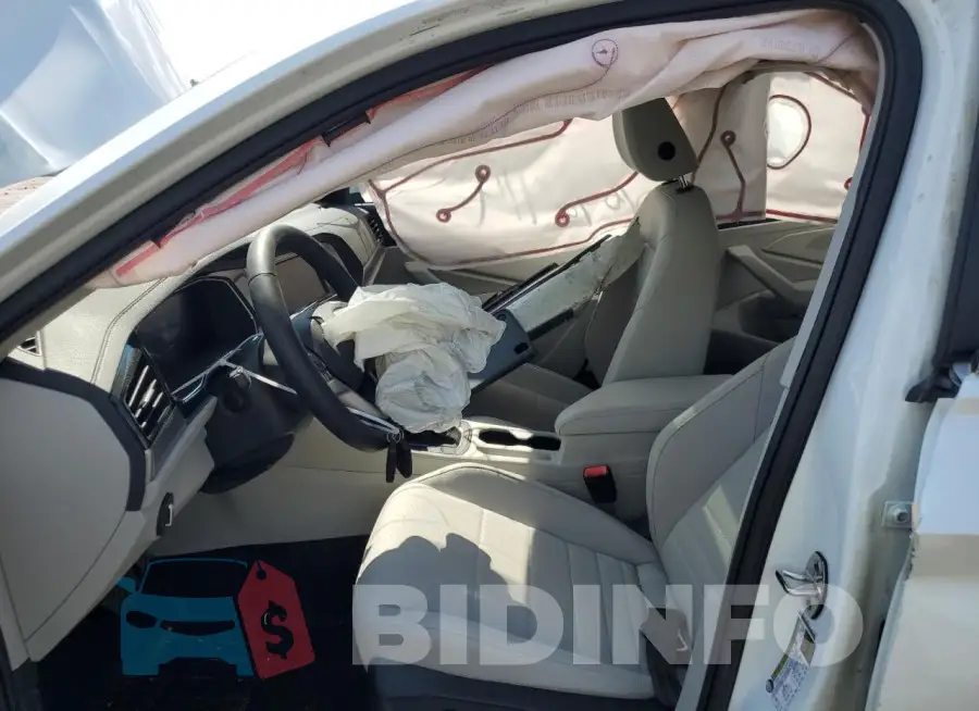 3VW7M7BU6RM003648 Photo# 7