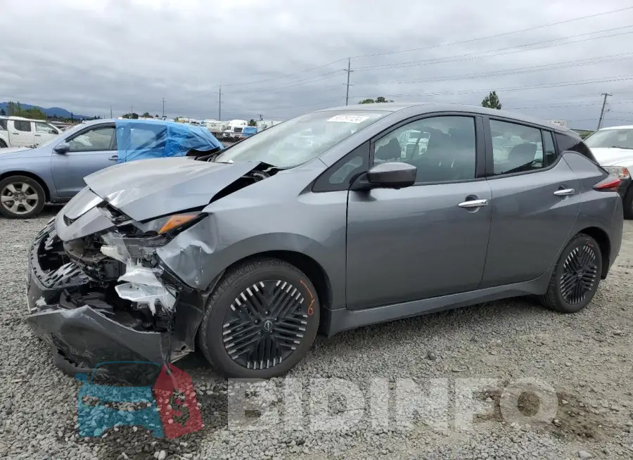 1N4CZ1CV5PC552852 Photo# 1