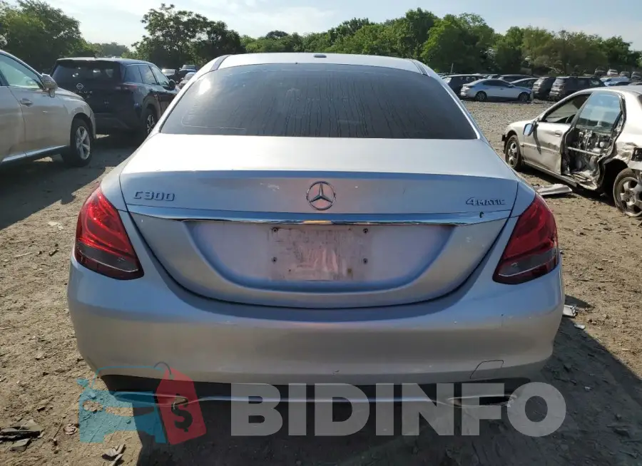 55SWF4KB7JU251257 Photo# 6