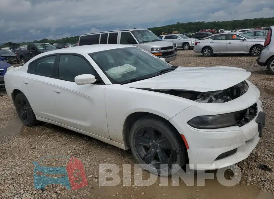 2C3CDXBG6FH928652 Photo# 4