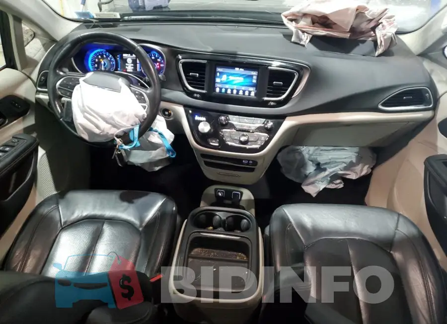 2C4RC1BG8LR110917 Photo# 8