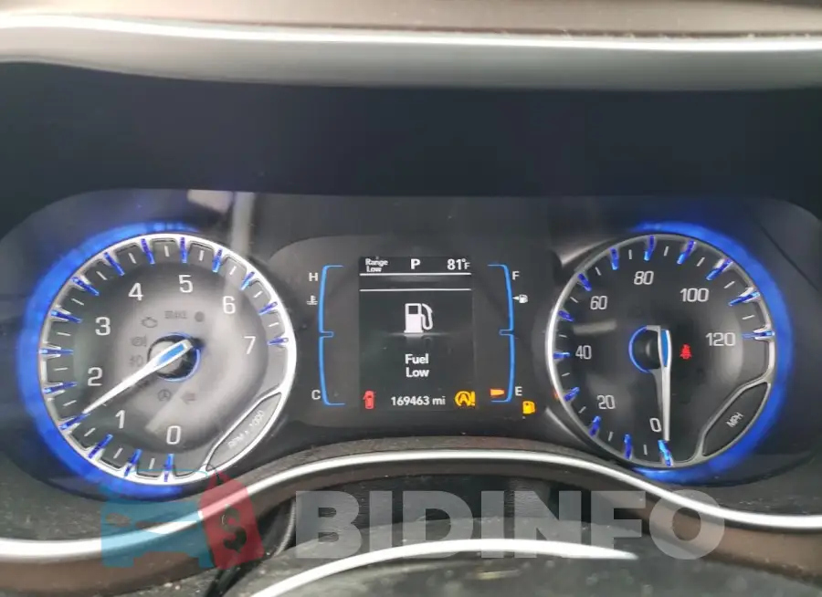 2C4RC1BGXKR566917 Photo# 9