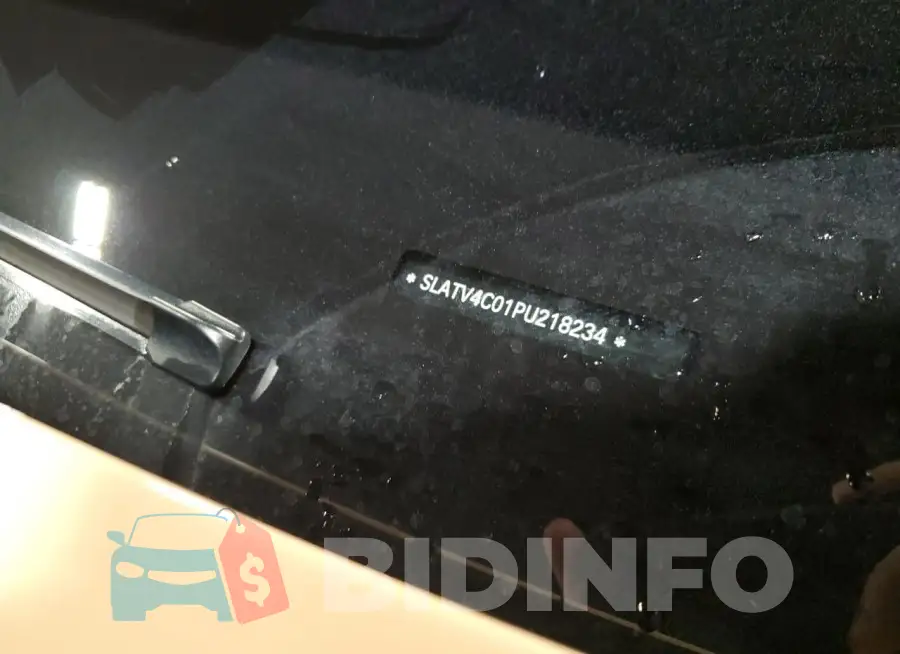 SLATV4C01PU218234 Photo# 20