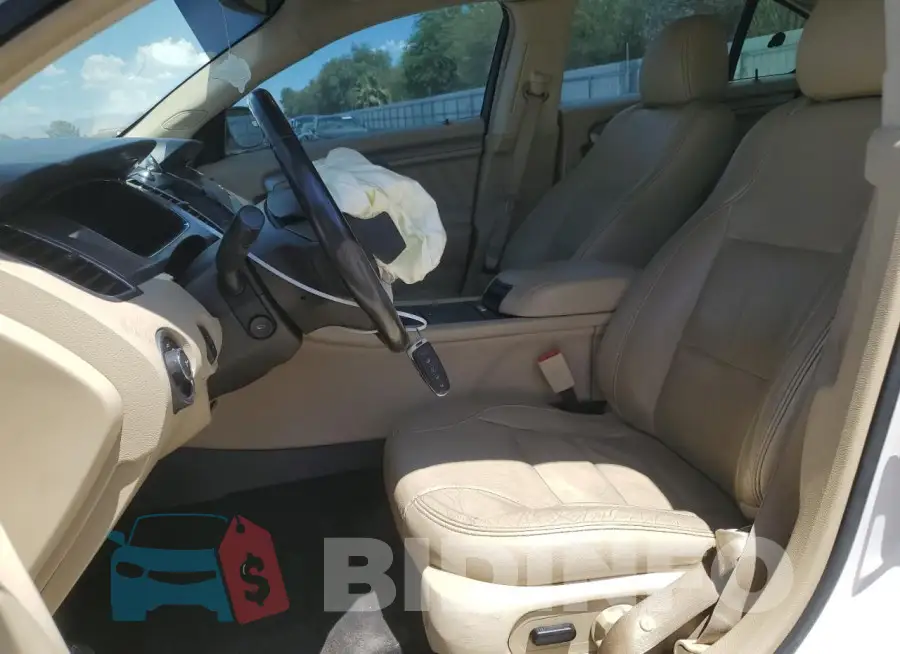1FAHP2E82FG163523 Photo# 7