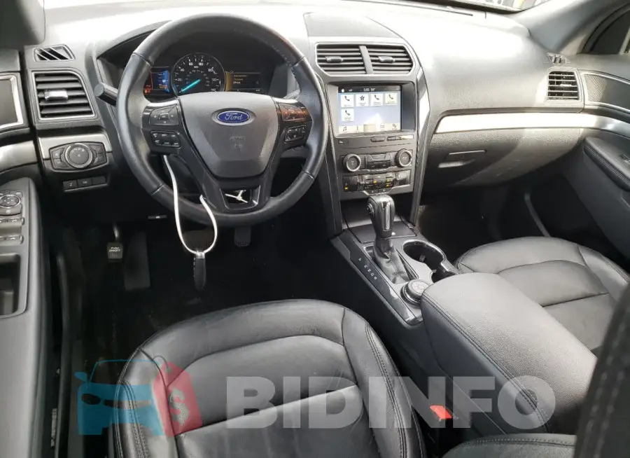 1FM5K8D82JGC71564 Photo# 8