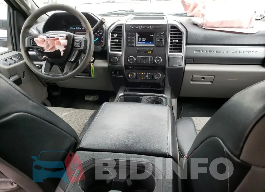 1FT8W3BT2JEB27184 Photo# 8