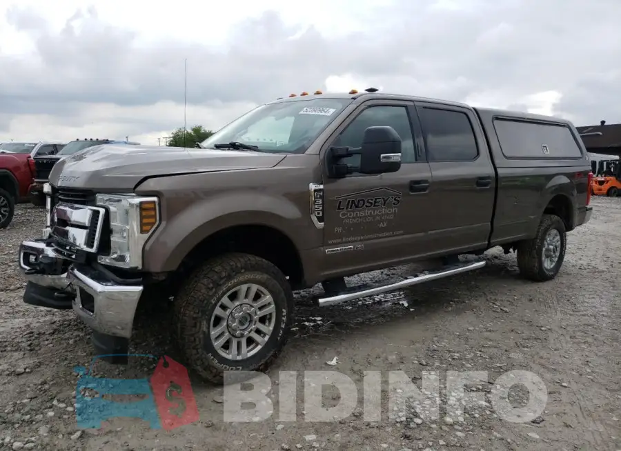 1FT8W3BT2JEB27184 Photo# 1