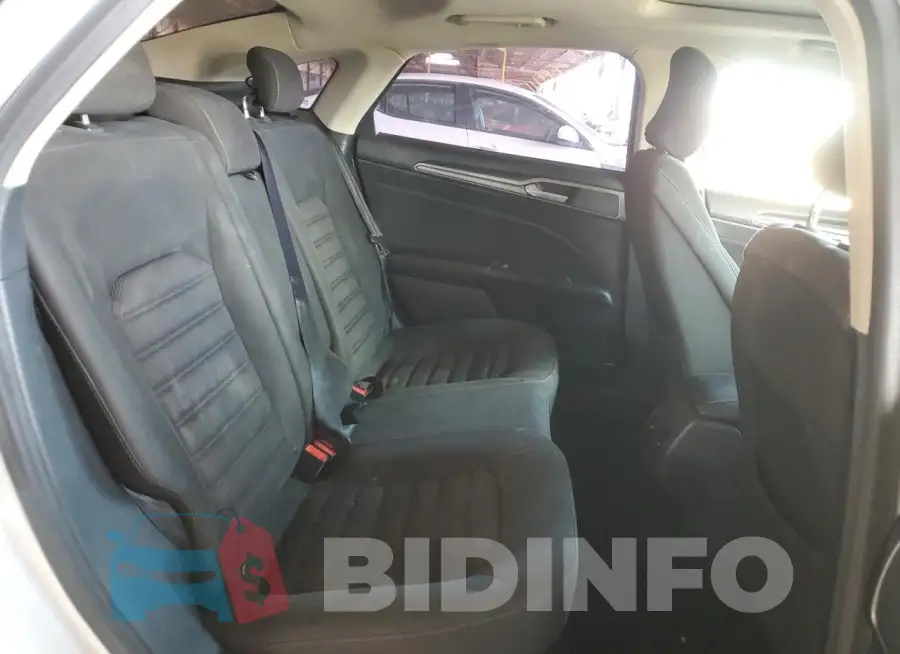 3FA6P0LU4HR222661 Photo# 10