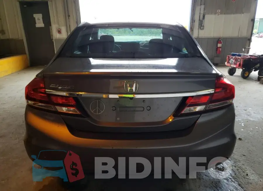 19XFB2F86FE045084 Photo# 6
