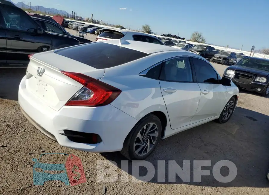 19XFC1F31ME205638 Photo# 3