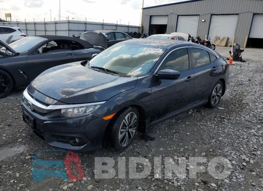19XFC1F72JE000487 Photo# 1