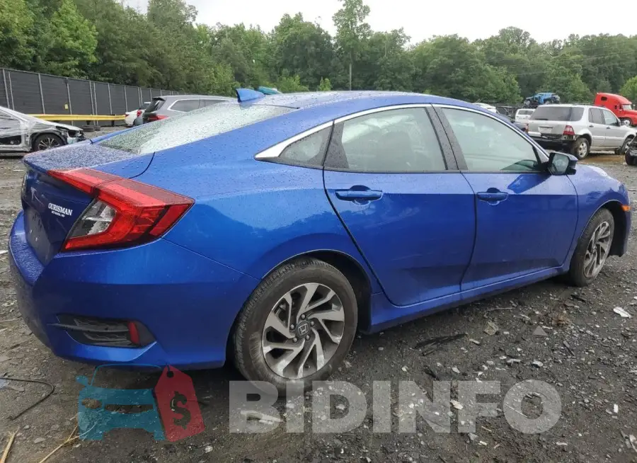 19XFC2F80JE201593 Photo# 3