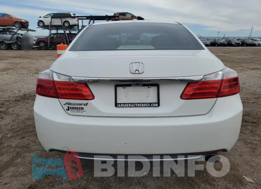 1HGCR2F86FA172887 Photo# 6
