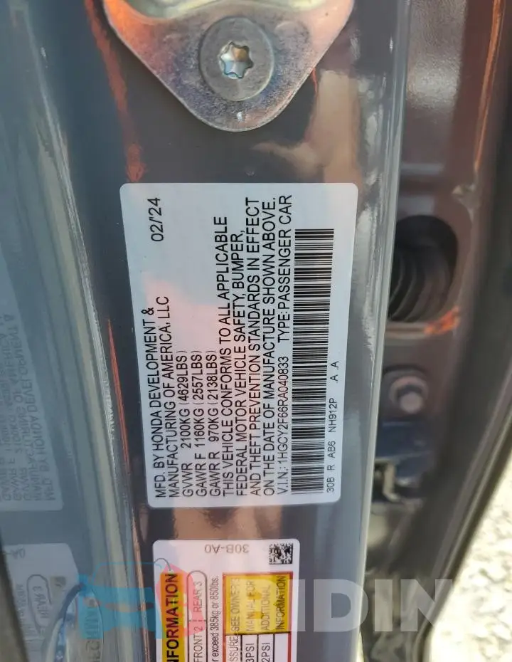 1HGCY2F66RA040833 Photo# 13