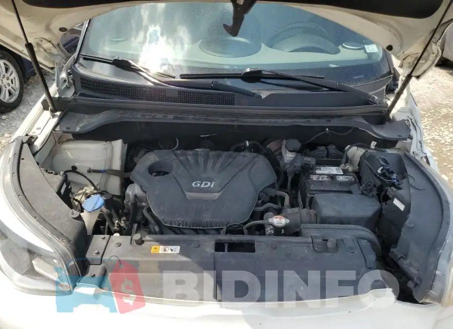 KNDJN2A22F7227563 Photo# 12
