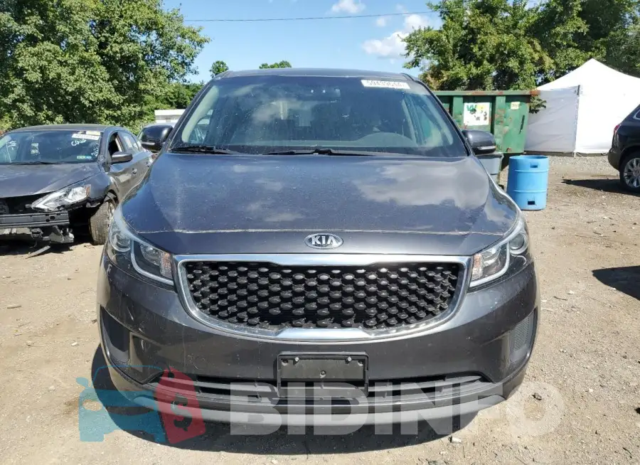 KNDMB5C19G6189512 Photo# 5