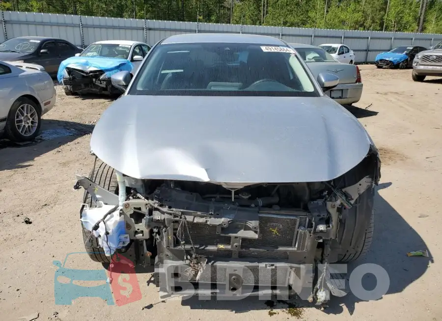 3MVDMBCL4LM117684 Photo# 5