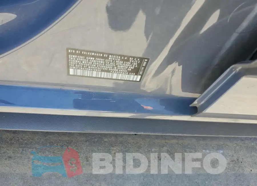 3VW2T7BU4NM016860 Photo# 13
