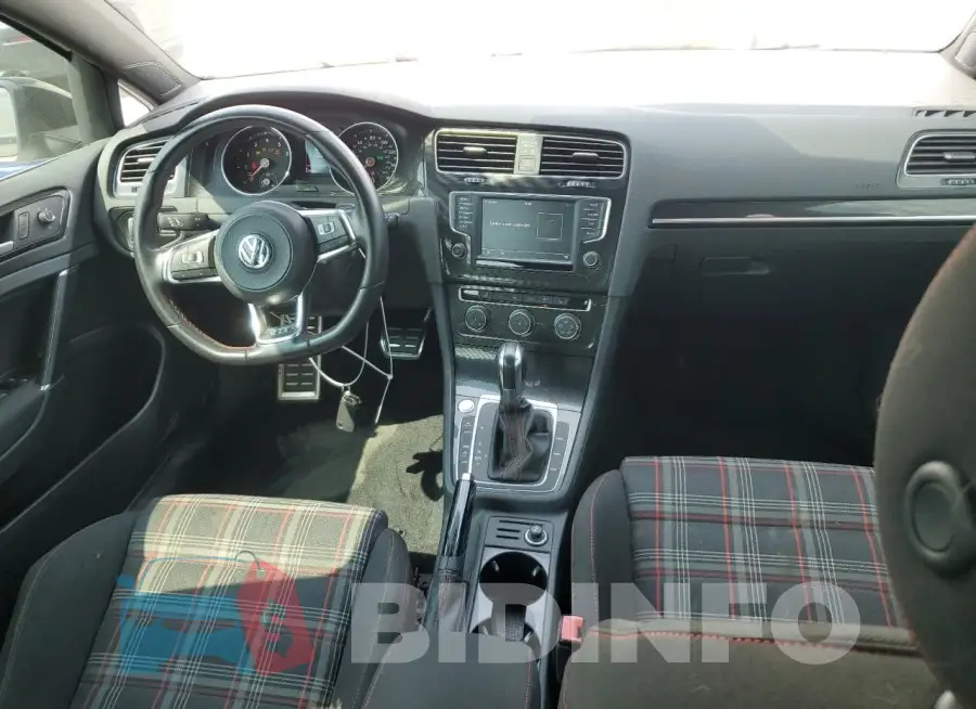 3VW447AU0HM014048 Photo# 8