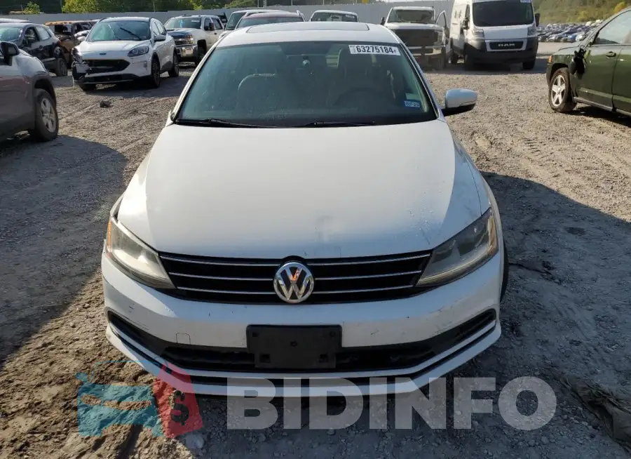 3VWB67AJ5HM303451 Photo# 5