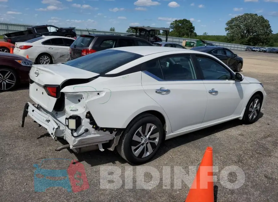 1N4BL4BV2PN426615 Photo# 3