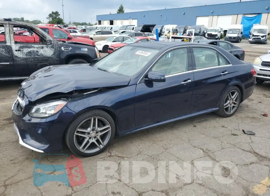 WDDHF8JB4FB129877 Photo# 1