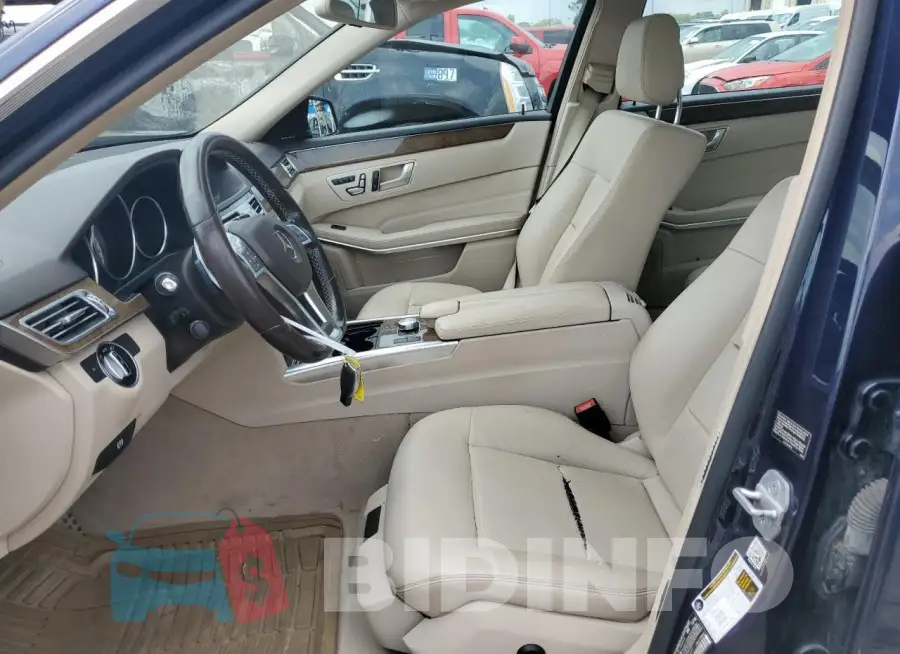 WDDHF8JB4FB129877 Photo# 7