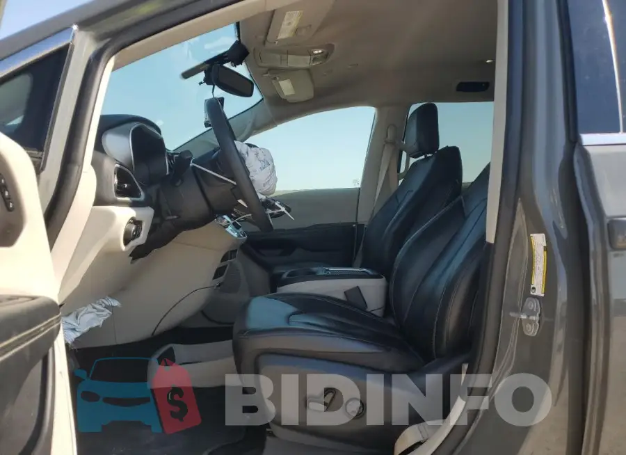 2C4RC1BG5NR142663 Photo# 7