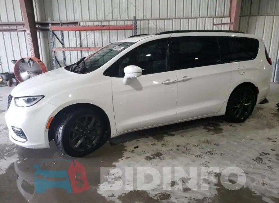 2C4RC1GG7NR143418 Photo# 1