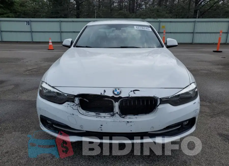 WBA8E3G52GNT78256 Photo# 5