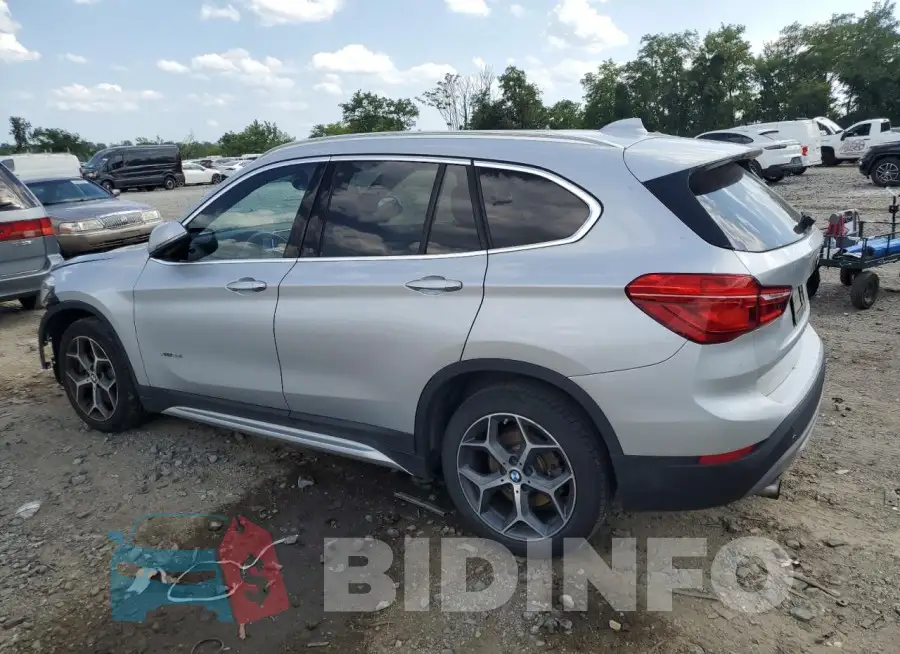WBXHT3C3XJ5K20478 Photo# 2