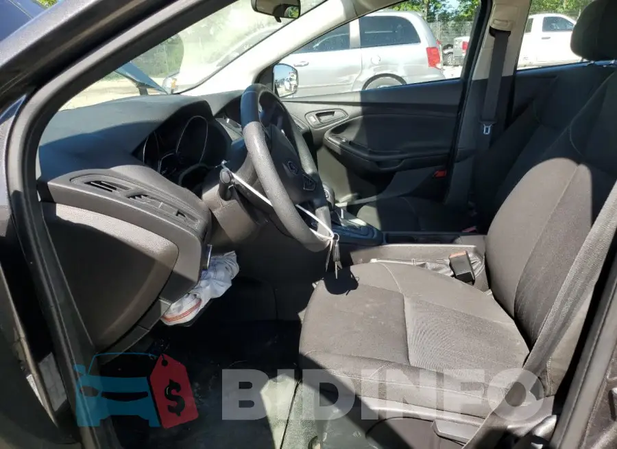 1FADP3E26GL211744 Photo# 7