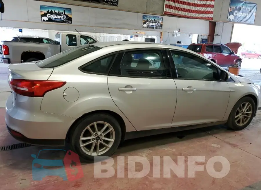1FADP3F27GL320888 Photo# 3