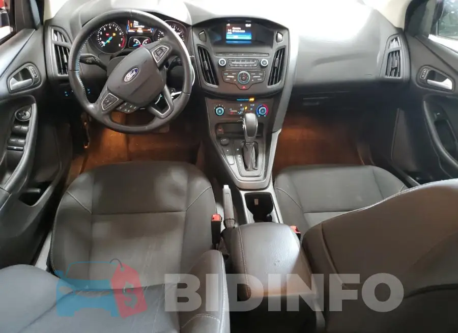1FADP3F2XJL292088 Photo# 8
