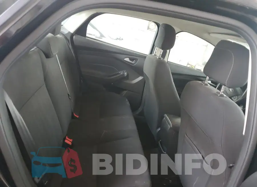 1FADP3FE9JL243944 Photo# 10