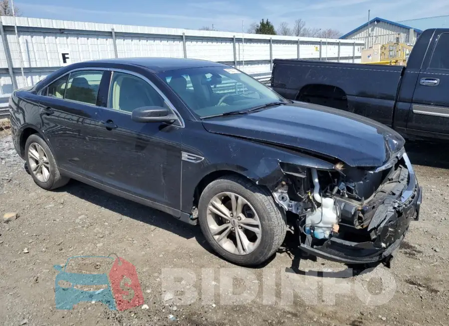 1FAHP2D82JG119600 Photo# 4