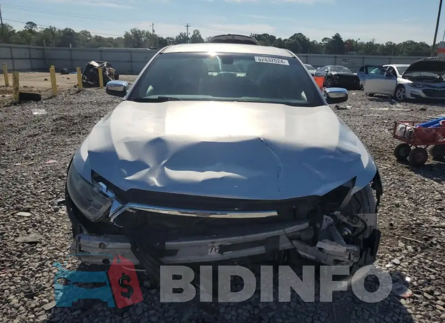 1FAHP2F8XFG170590 Photo# 5
