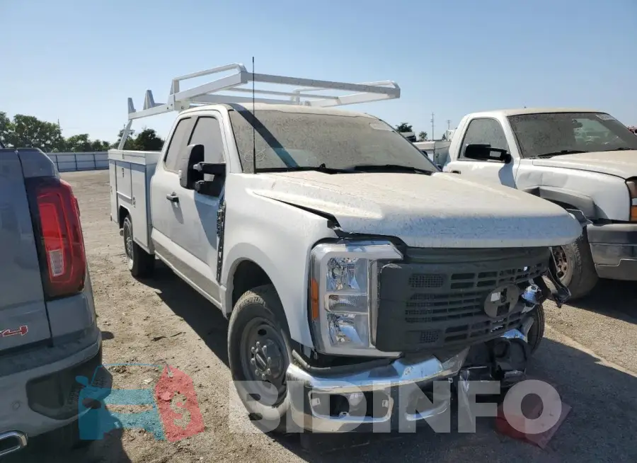 1FT7X2AA6PED52025 Photo# 4