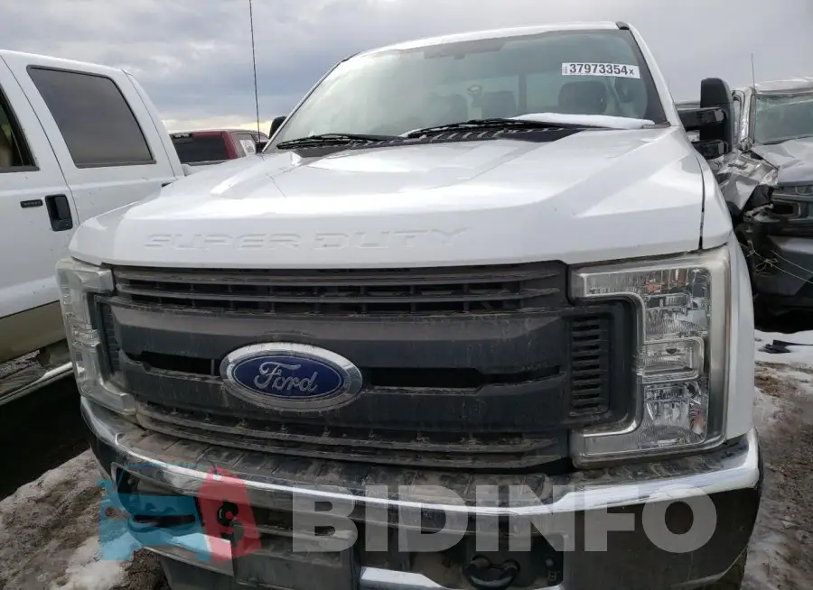 1FT8X3B68HEF37473 Photo# 5