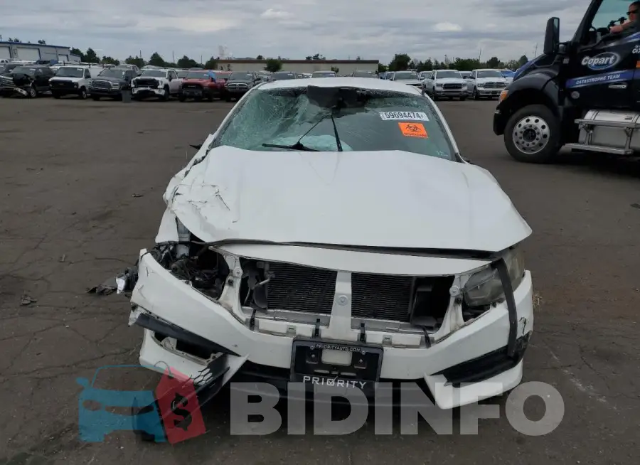19XFC2F50GE048843 Photo# 5