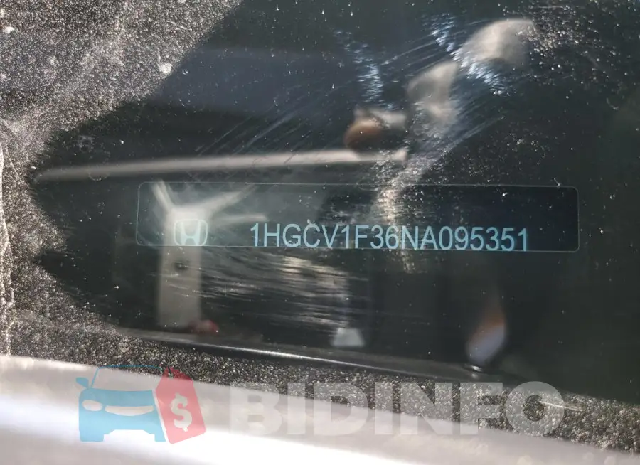 1HGCV1F36NA095351 Photo# 13