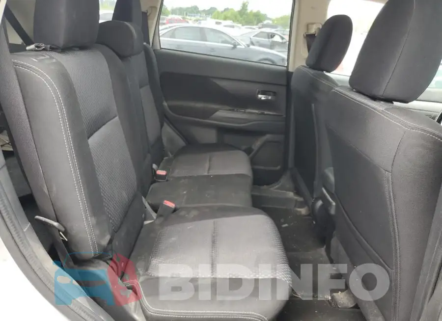 JA4AD3A30JZ051721 Photo# 11