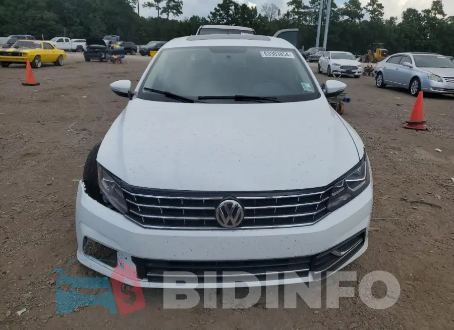 1VWLA7A36KC001700 Photo# 5