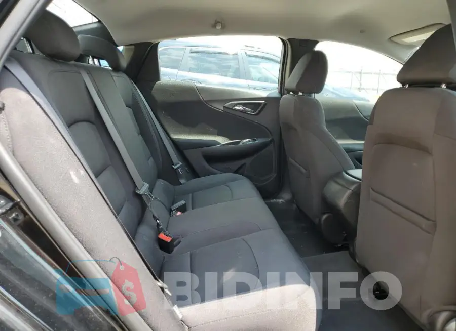 1G1ZB5ST6NF215403 Photo# 10
