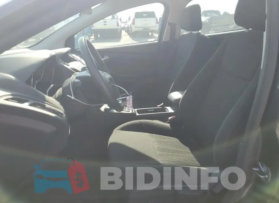 1FADP3F2XJL268129 Photo# 7
