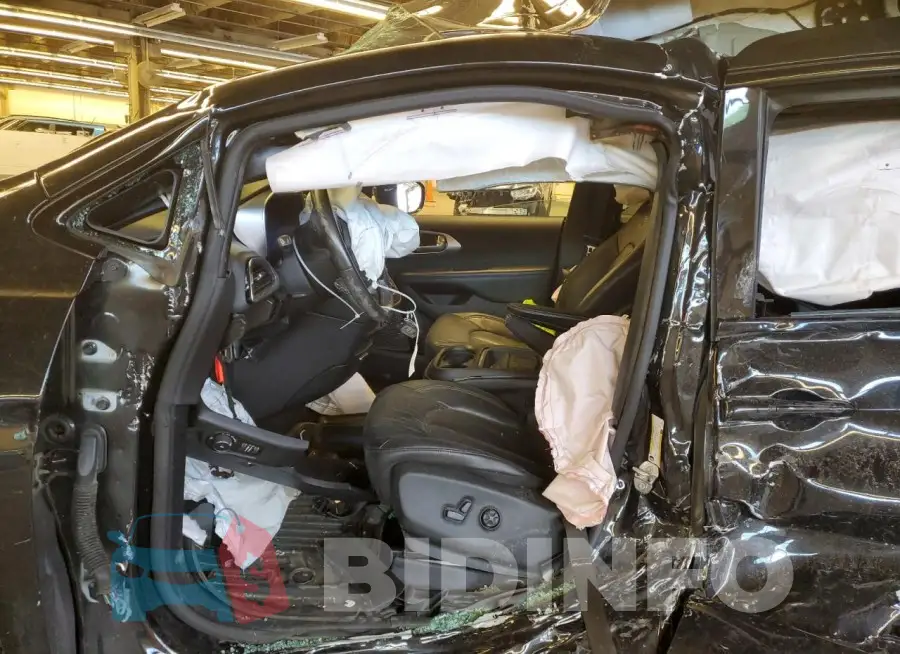 2C4RC1BG2KR645062 Photo# 7