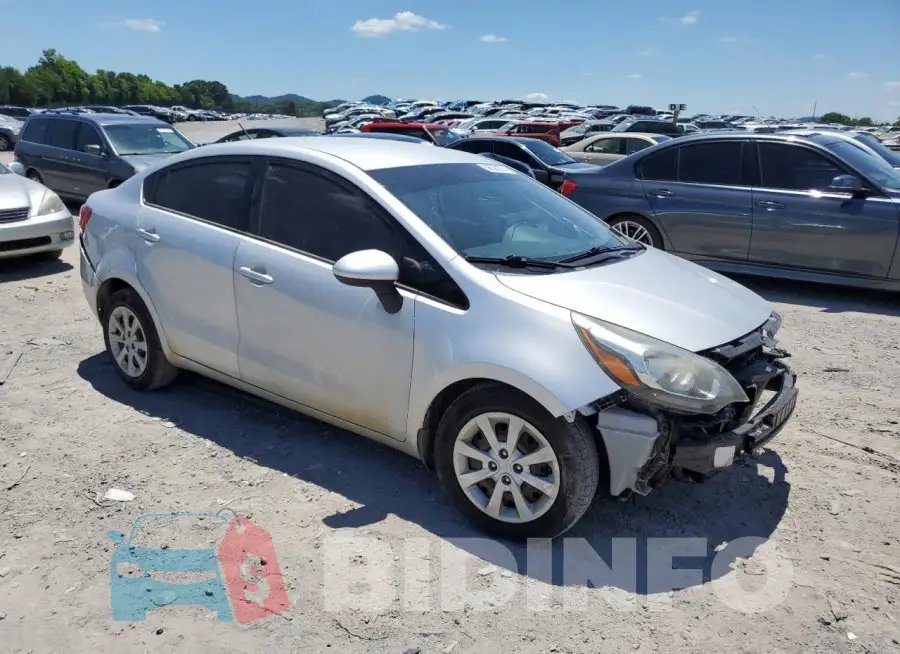KNADM4A31F6434985 Photo# 4