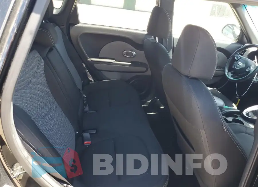 KNDJP3A58J7537445 Photo# 10